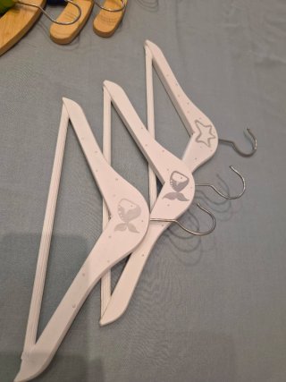 Set de Perchas Infantiles de Madera