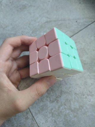 2 Cubos de Rubik (Rosa y Negro)