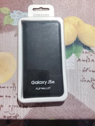 Custodia Samsung Galaxy J5 Flip Wallet Nera