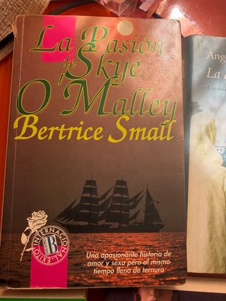 Lote libros Sueltos por 5€ cada uno , lote 30€