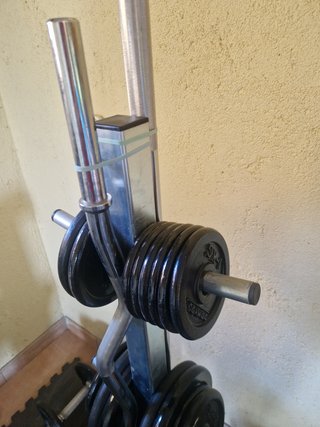 Pack Soporte hierro + 46kg Discos + 4 Barras Acero
