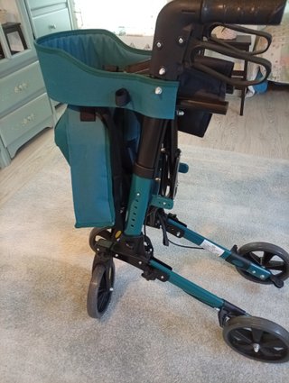 Andador con asiento para personas mayores