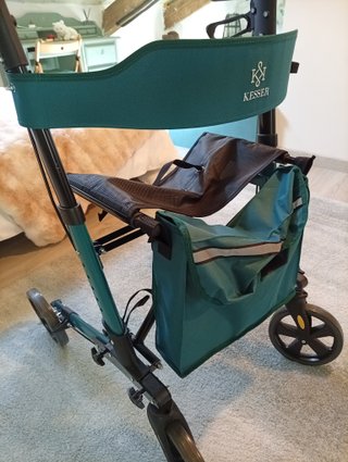 Andador con asiento para personas mayores