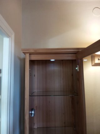 Vitrina de Madera y Cristal 190x50x33