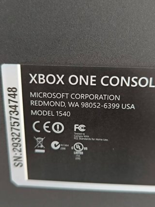 Consola Xbox One con 2 Mandos