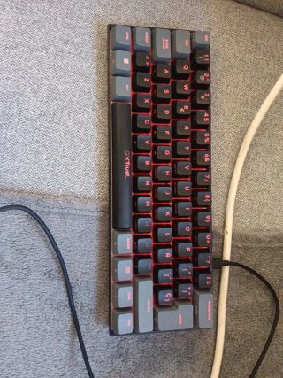 Teclado Mecánico Compacto GXTrust con caja cable ✔
