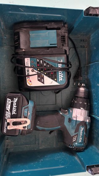 Taladro a batería Makita 18V