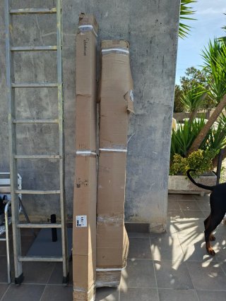 Pérgola metálica idmarket con algún defecto