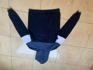 Sudadera con capucha y cremallera