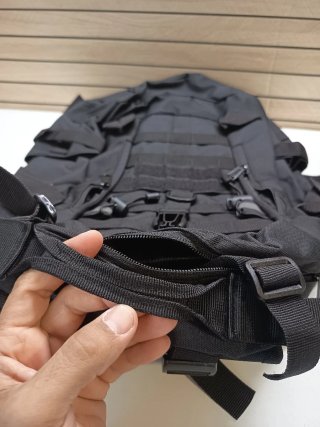 Mochila de montaña negra