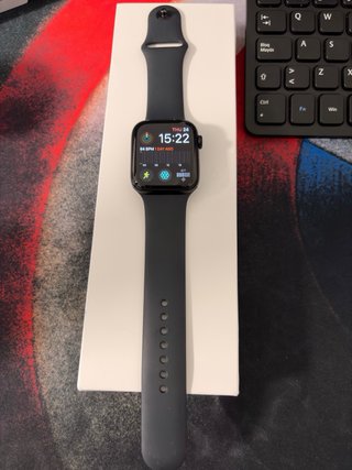 Apple Watch SE 3 44mm GPS + Cellular