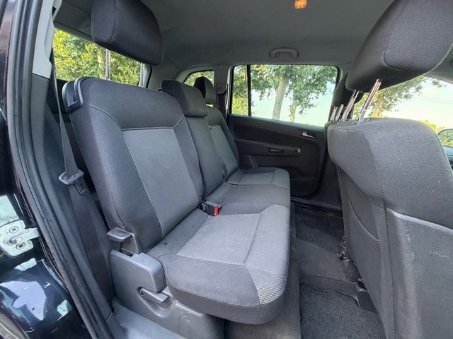Opel Zafira 2011