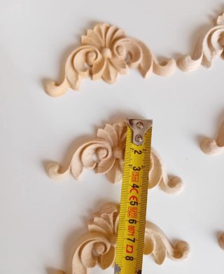 Set di 8 fregi in legno per decorazione