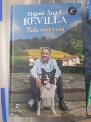 Varios