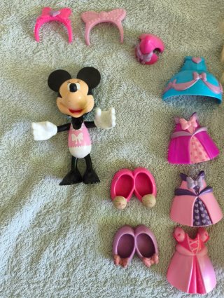 Nancy Muñeca con Bebé, Trona y Regalo