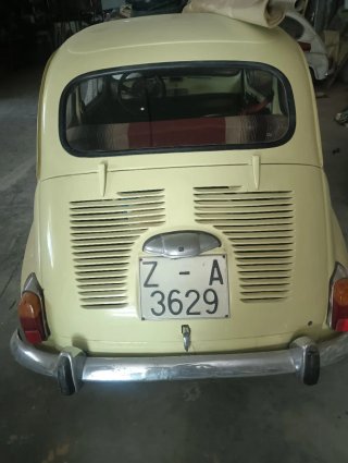 SEAT 600 197