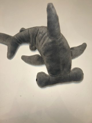Peluche Tiburón Martillo Gris