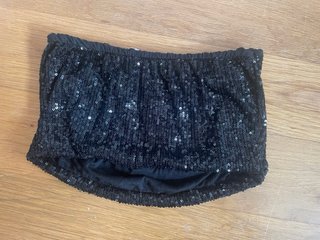 Top de lentejuelas negro