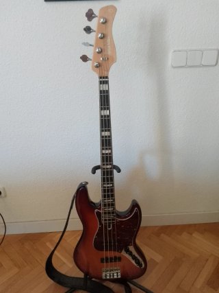 Bajo Marcus Miller S7 Sunburst