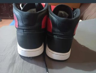 Nike Air Jordan Rojo y Negro Talla 41