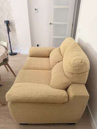 Sofá 2 plazas tela mostaza