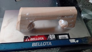 Plana y Cincel Bellota