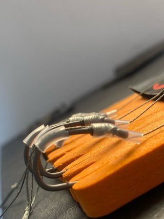 5 BAJOS DE LÍNEA CARP FISHING – RIOT Nº4