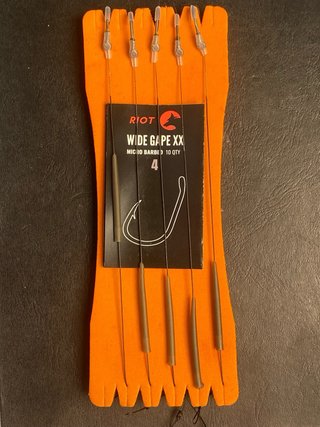 5 BAJOS DE LÍNEA CARP FISHING – RIOT Nº4