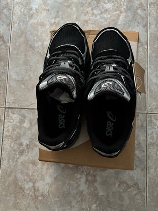 Zapatillas ASICS Gel NYC Negras y Grises