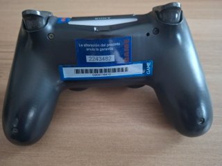 PlayStation 4 Slim 1TB con 2 Mandos y FIFA 23