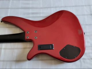 Bajo Eléctrico Yamaha RBX374 Rojo