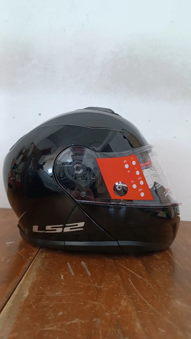LS2 STROBE II GLOSS BLACK - W23S8085