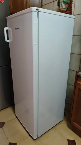 Congelador Vertical Hisense Blanco
