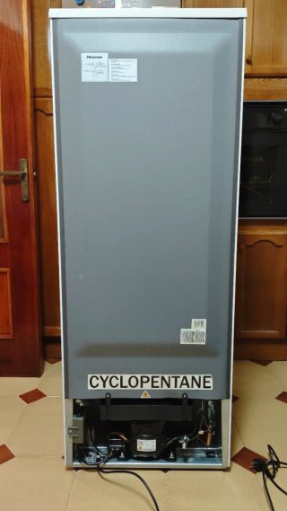Congelador Vertical Hisense Blanco
