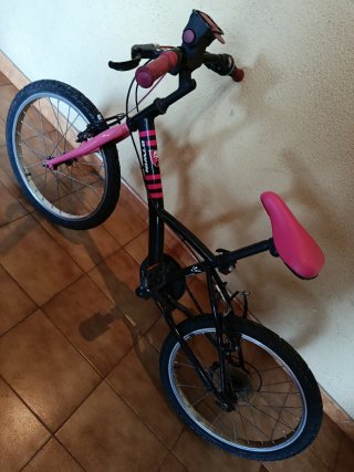 Bicicleta Infantil Btwin Negra y Rosa