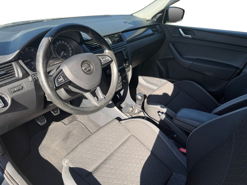 Škoda Spaceback 1.2 TSI Ambition 2016, foto 10