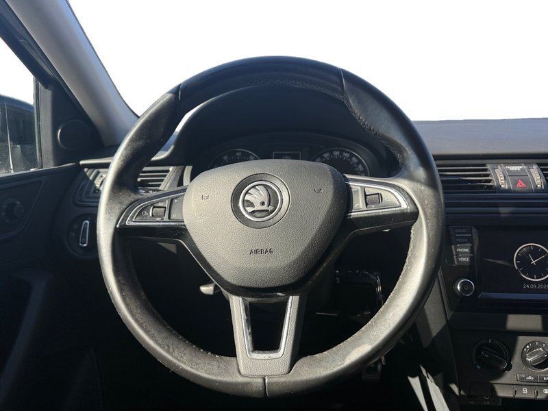 Škoda Spaceback 1.2 TSI Ambition 2016, foto 12