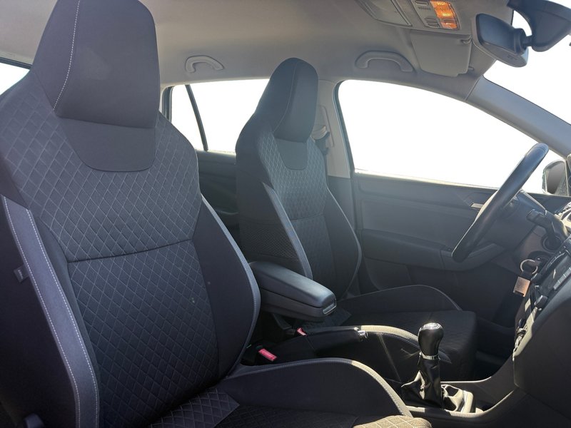 Škoda Spaceback 1.2 TSI Ambition 2016, foto 13