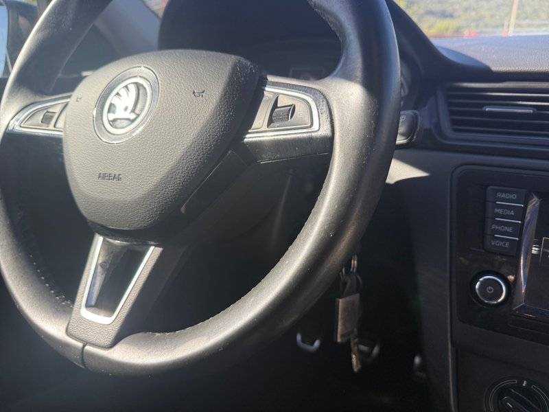 Škoda Spaceback 1.2 TSI Ambition 2016, foto 14