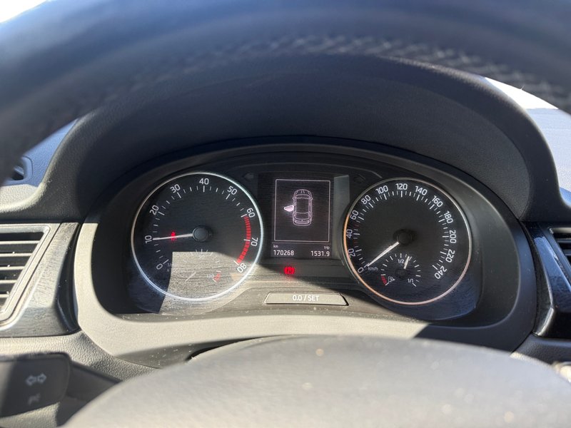 Škoda Spaceback 1.2 TSI Ambition 2016, foto 15