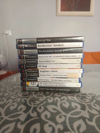 Giochi PS2 separati insieme