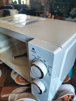 Microondas Orbegozo seminuevo