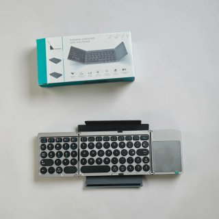 Teclado Inalámbrico Plegable con Panel Táctil