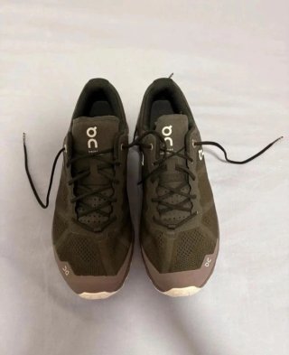 Zapatillas On Running Gris _ negro.
