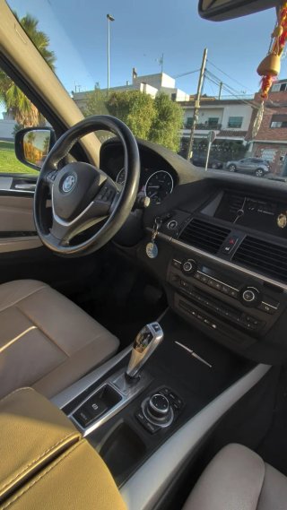 BMW X5 2011