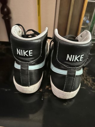 Nike Blazer Mid '77