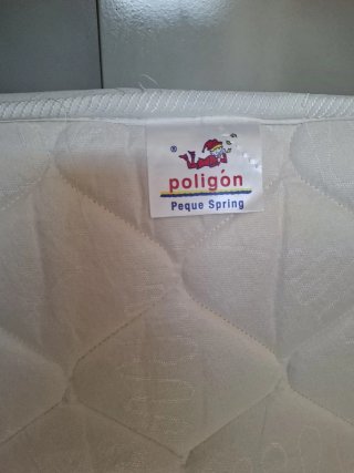 Estructura de Cuna Blanca mas colchon y su funda