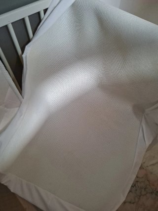 Estructura de Cuna Blanca mas colchon y su funda
