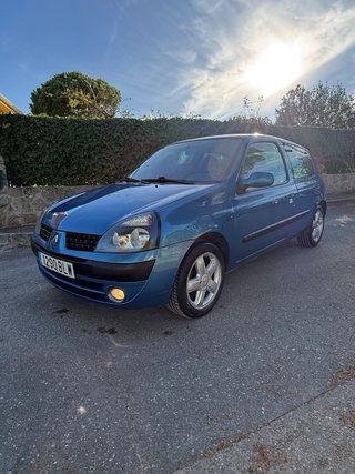 Renault Clio 2001