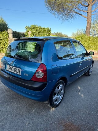 Renault Clio 2001